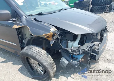 2016 Chrysler Town & Country Touring from USA, damaged, VIN 2C4RC1BG3GR110927